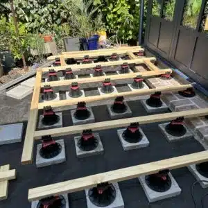 structure robinier massif