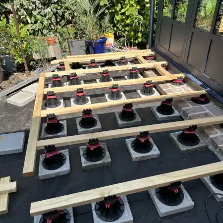 structure robinier massif